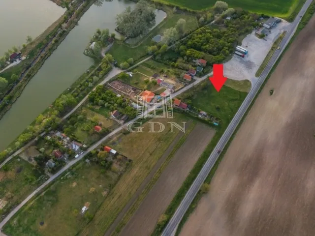 Eladó telek Székesfehérvár 800 nm