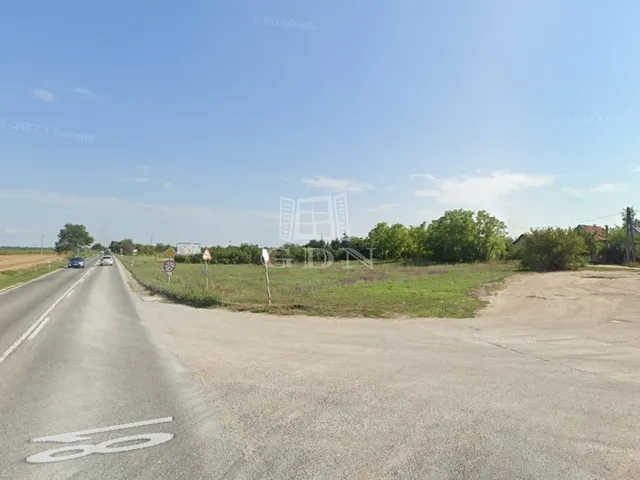 Eladó telek Sárkeresztes 800 nm