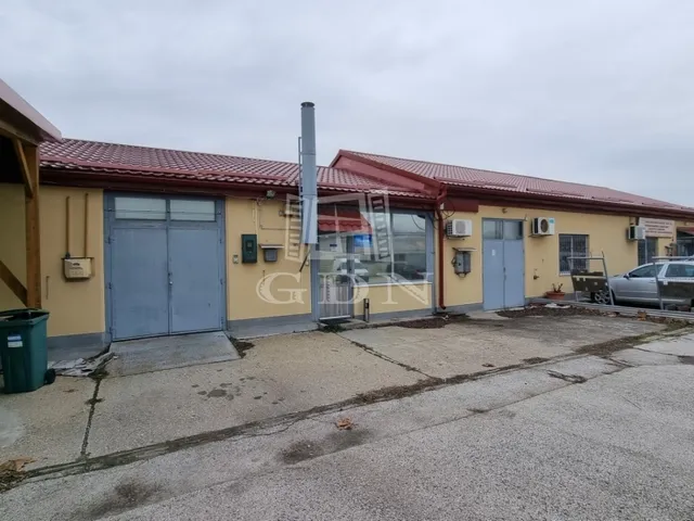 Kiadó kereskedelmi és ipari ingatlan Székesfehérvár, Alsóváros 197 nm