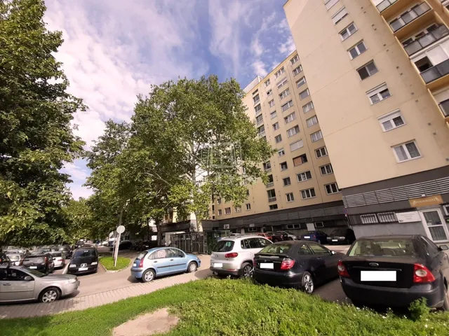 Kiadó lakás Székesfehérvár, Víziváros 53 nm