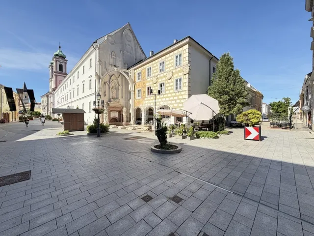 Eladó lakás Székesfehérvár, Belváros 197 nm