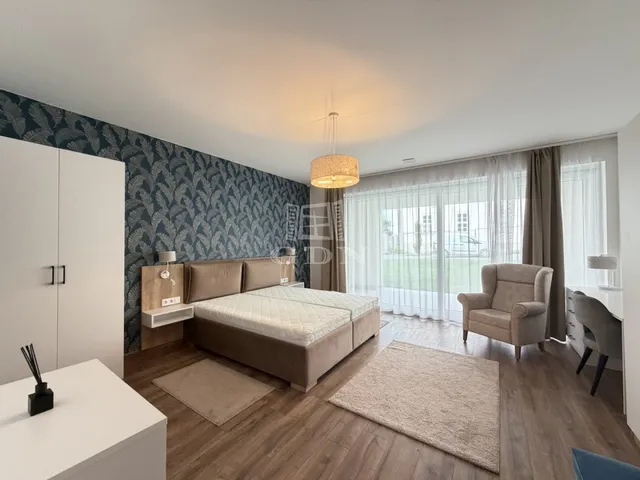 Kiadó lakás Székesfehérvár, Belváros 104 nm