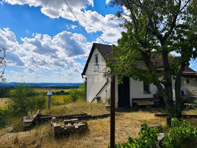 Eladó nyaraló Sárkeresztes 20 nm
