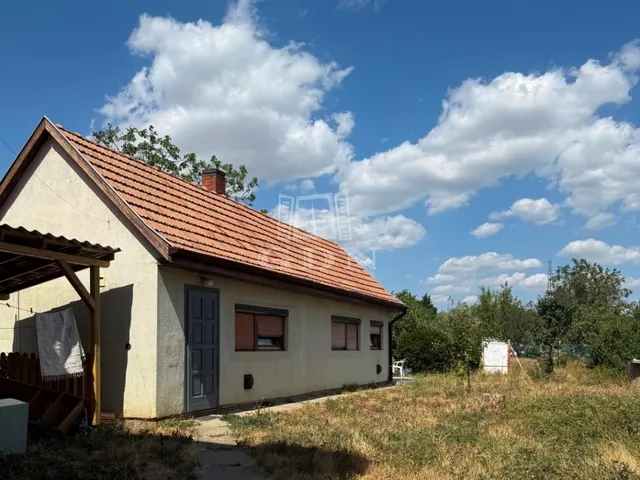 Eladó ház Székesfehérvár 208 nm