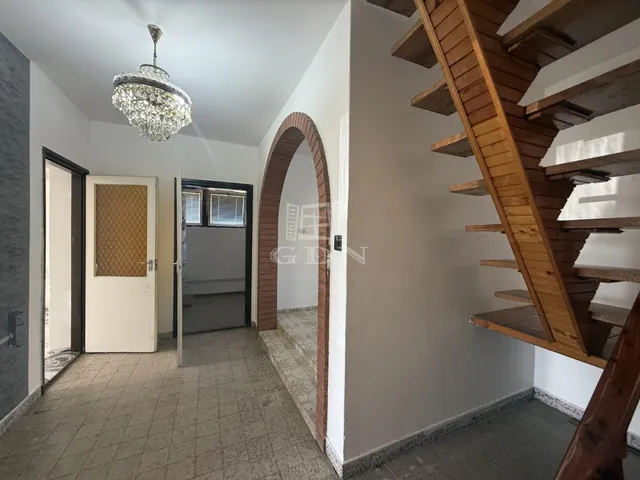 Eladó ház Székesfehérvár 208 nm