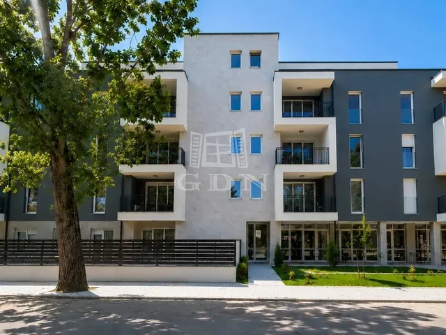 Kiadó lakás Székesfehérvár, Víziváros 49 nm