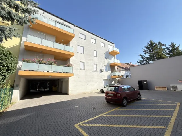 Kiadó lakás Székesfehérvár, Belváros 47 nm