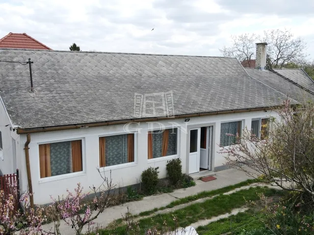 Eladó ház Szabadbattyán 110 nm