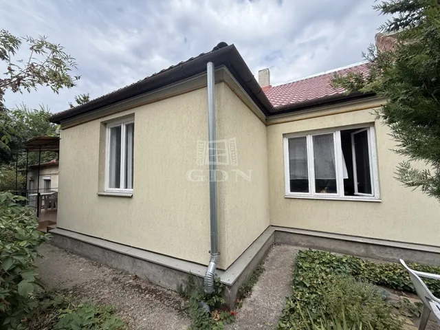 Eladó ház Székesfehérvár 70 nm