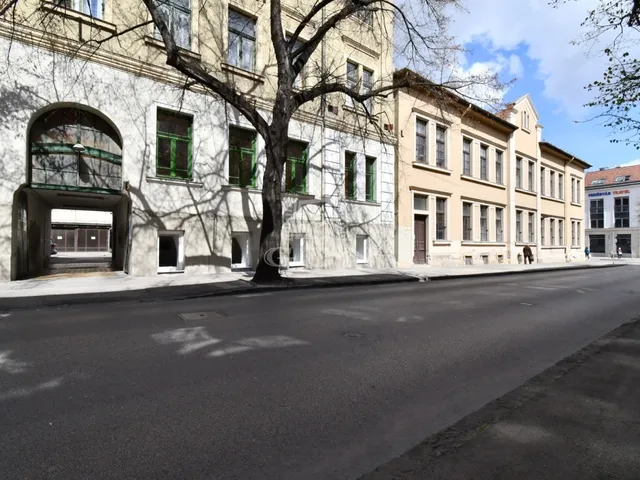 Eladó lakás Székesfehérvár, Belváros 70 nm