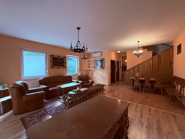 Eladó ház Székesfehérvár, Felsőváros 108 nm