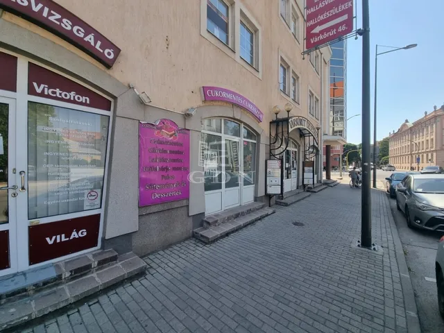 Kiadó kereskedelmi és ipari ingatlan Székesfehérvár 59 nm