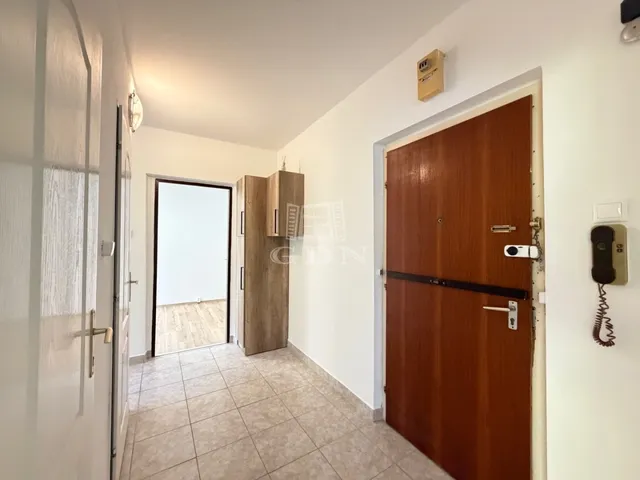 Kiadó lakás Székesfehérvár, Palotaváros 49 nm