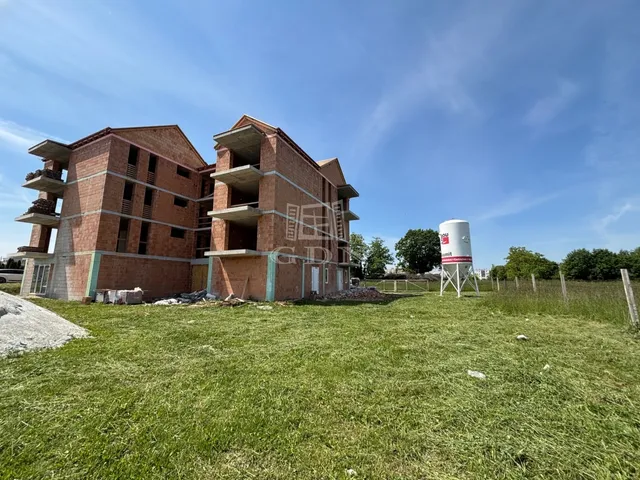 Eladó lakás Komárom 56 nm