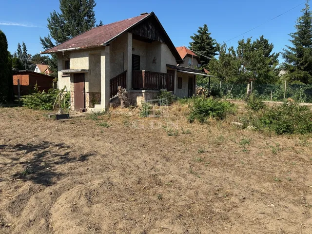 Eladó üdülő és hétvégi ház Komárom 20 nm