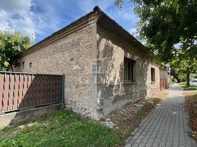 Eladó ház Komárom, Szőny 99 nm
