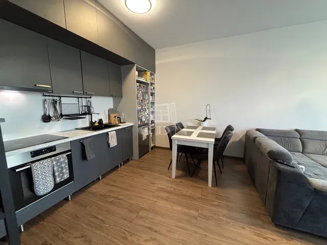 Eladó lakás Komárom 60 nm