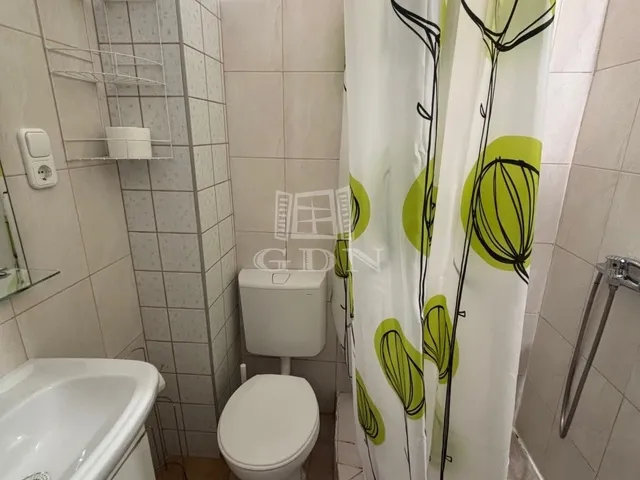 Kiadó lakás Komárom 28 nm