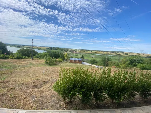 Eladó mezőgazdasági ingatlan Nagyigmánd 5021 nm