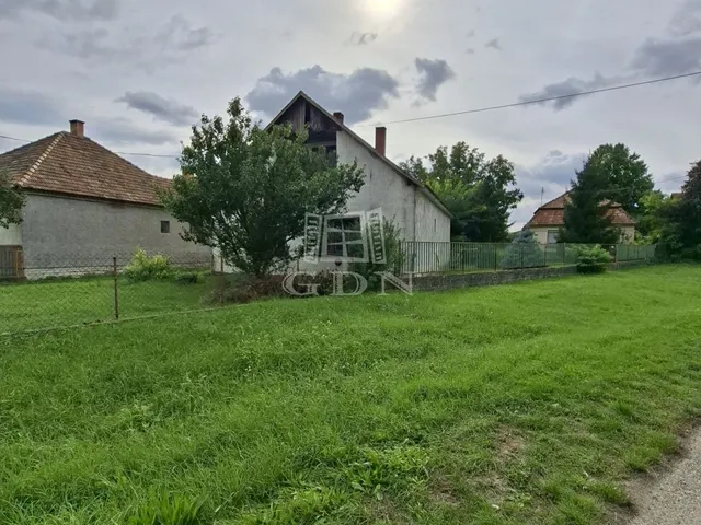 Eladó ház Ács 97 nm