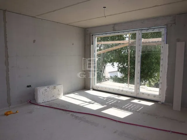 Eladó lakás Komárom 81 nm