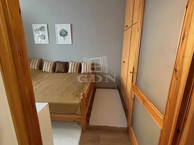 Eladó lakás Komárom 68 nm