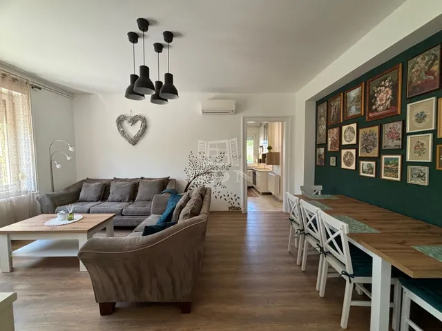 Kiadó ház Komárom 106 nm