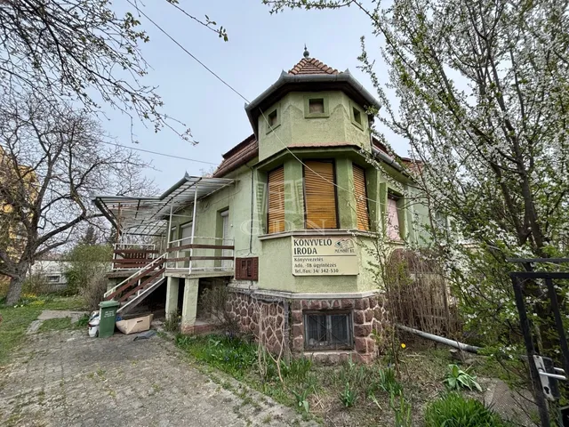 Eladó ház Komárom 156 nm