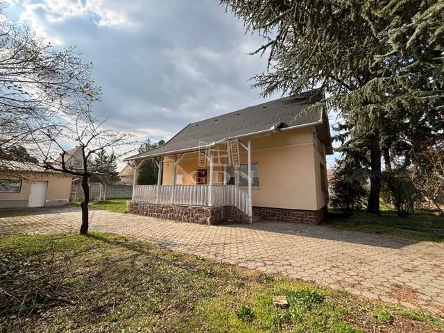 Eladó ház Komárom, Koppánymonostor 80 nm