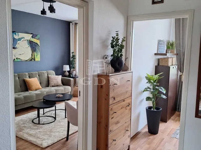 Kiadó lakás Komárom 38 nm