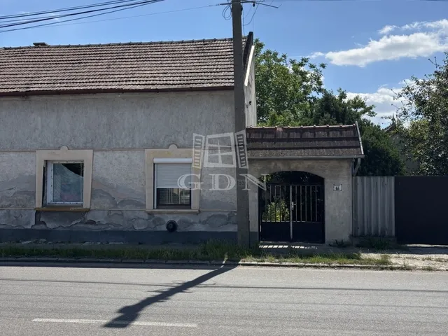 Eladó lakás Komárom 63 nm