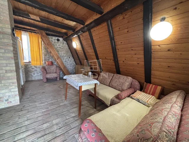 Eladó nyaraló Komárom, Koppánymonostor 38 nm