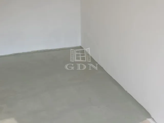 Eladó garázs Komárom 20 nm
