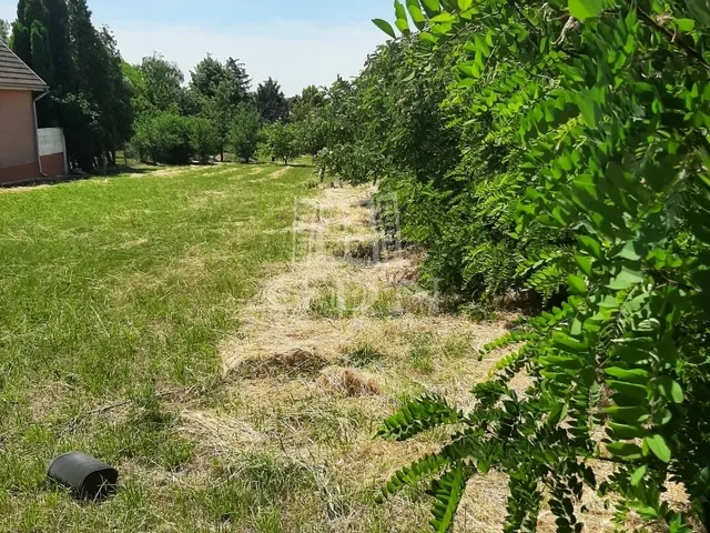 Eladó telek Siófok, Balatonkiliti 1800 nm