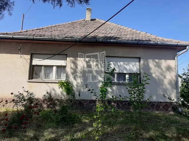 Eladó ház Siójut 78 nm