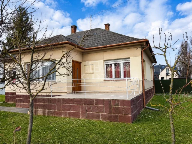 Eladó ház Siófok, Belváros 120 nm