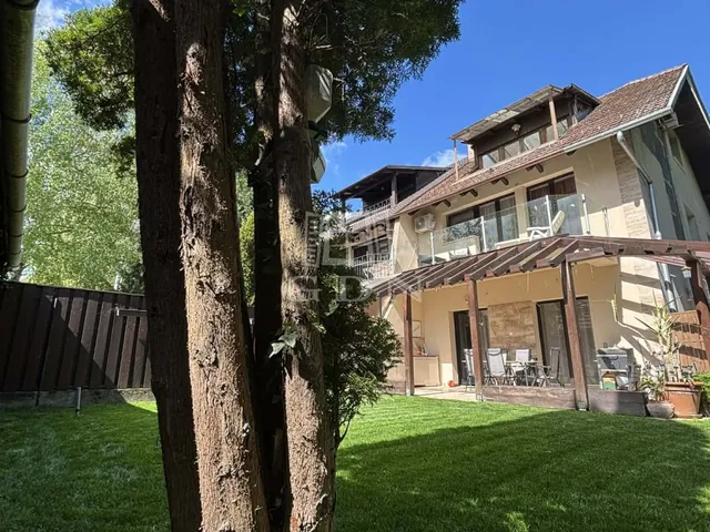 Eladó ház Siófok, Aranypart 200 nm