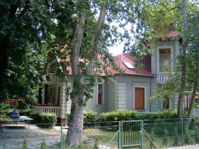 Eladó kereskedelmi és ipari ingatlan Balatonszemes 360 nm