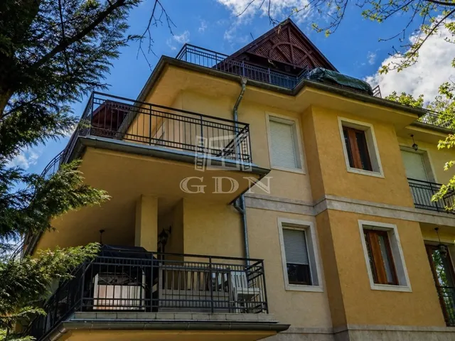 Eladó lakás Budapest II. kerület, Szemlőhegy 146 nm