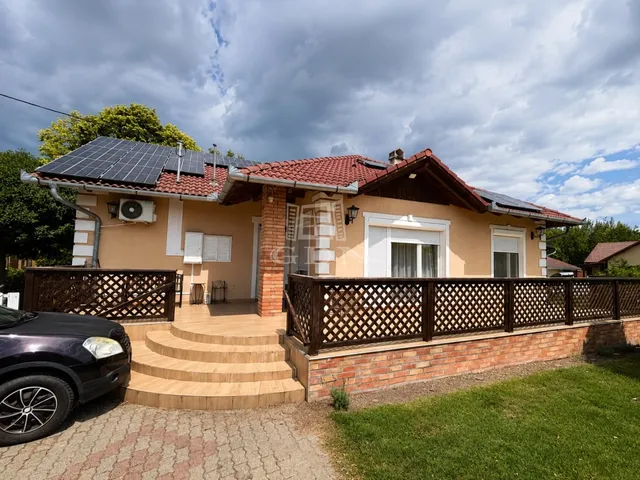 Eladó ház Siófok, Balatonkiliti 109 nm