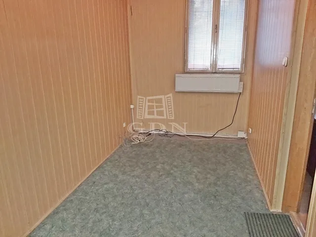 Kiadó kereskedelmi és ipari ingatlan Budapest IV. kerület 65 nm