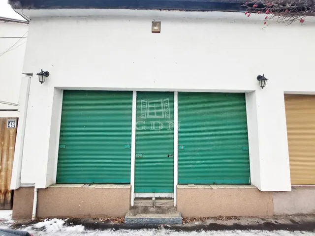 Eladó kereskedelmi és ipari ingatlan Budapest XV. kerület, Rákospalota 30 nm