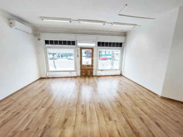 Eladó kereskedelmi és ipari ingatlan Budapest XV. kerület, Rákospalota 45 nm