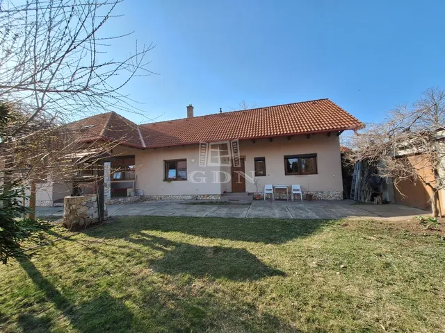 Eladó ház Kistarcsa 125 nm