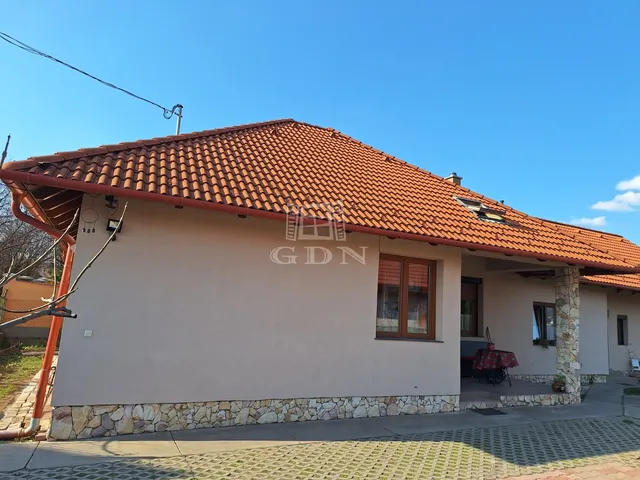 Eladó ház Kistarcsa 125 nm