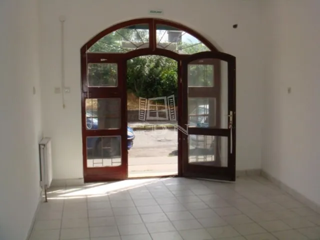 Kiadó kereskedelmi és ipari ingatlan Budapest IV. kerület 31 nm