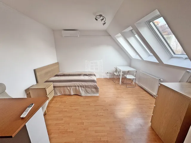 Eladó lakás Budapest XVI. kerület, Árpádföld 32 nm