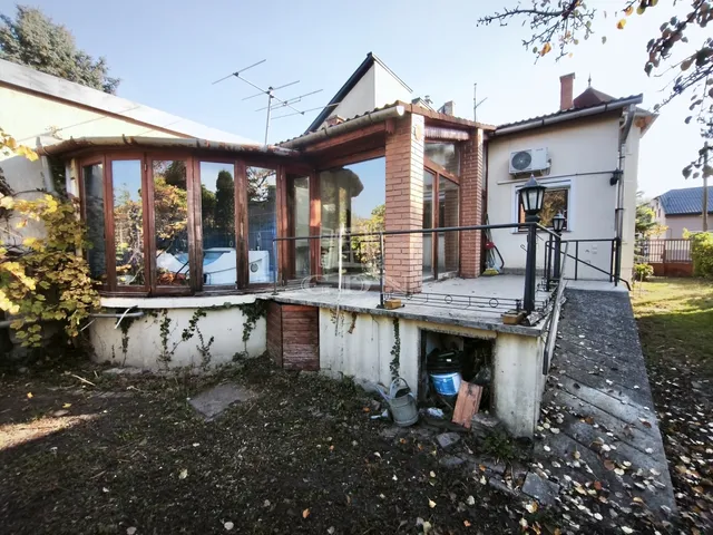 Eladó ház Budapest XV. kerület, Rákospalota 156 nm