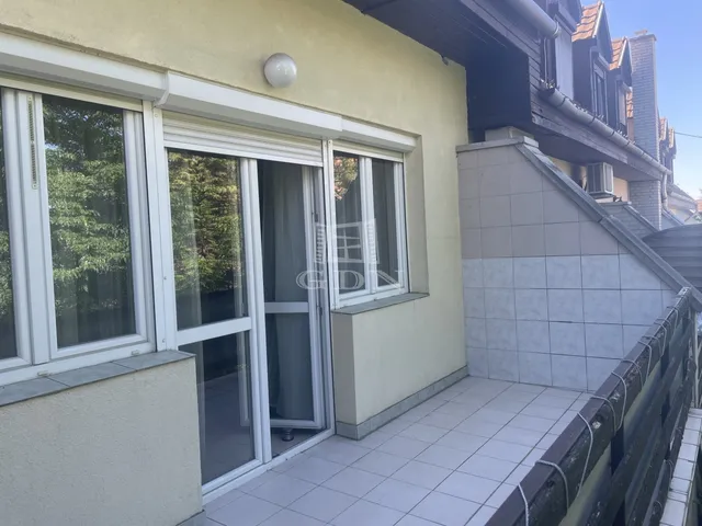 Eladó lakás Budapest XVIII. kerület, Gloriett-telep 110 nm