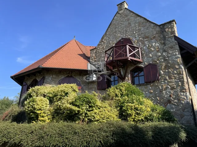 Eladó ház Solymár 470 nm